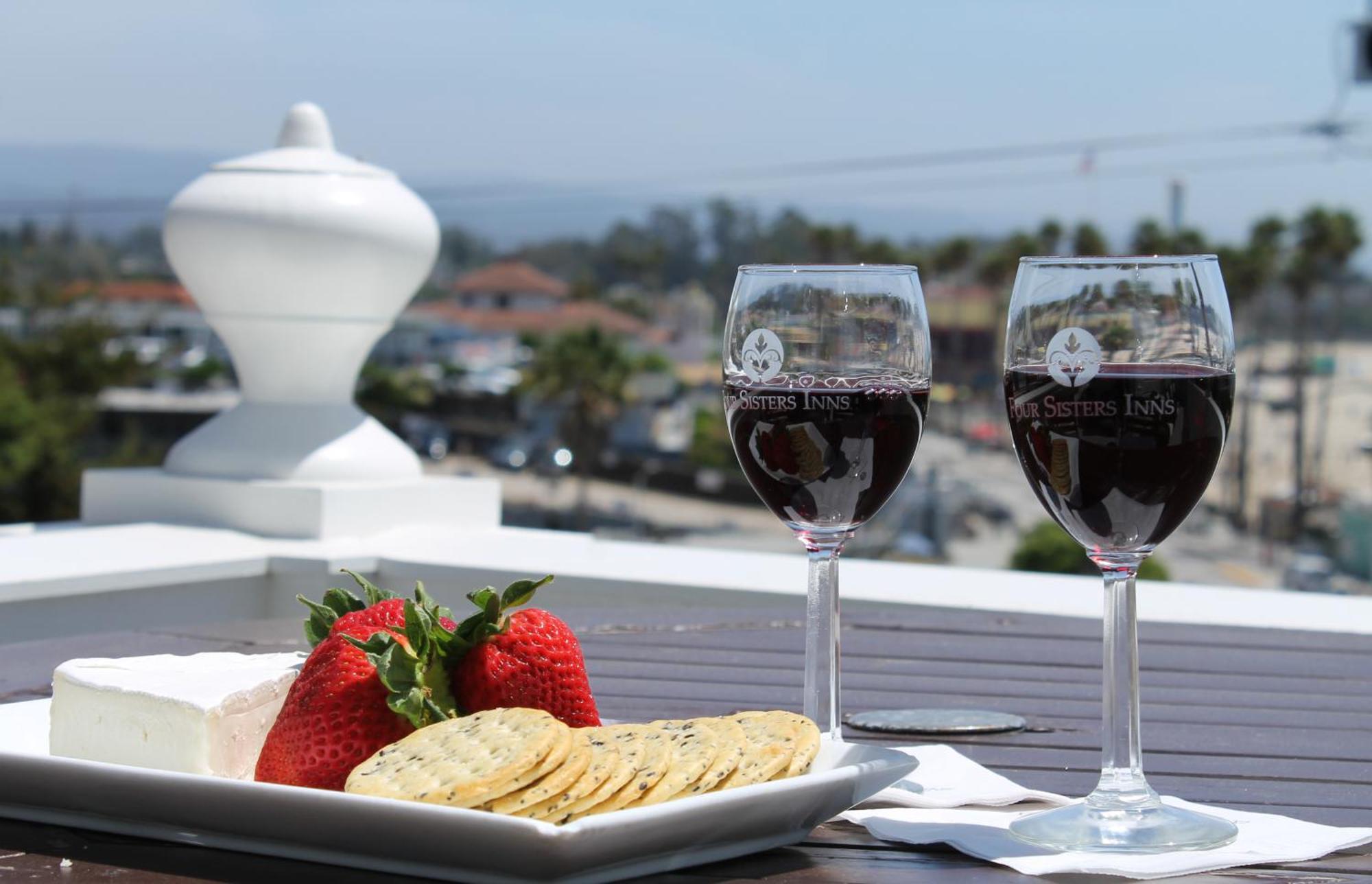 West Cliff Inn, A Four Sisters Inn 산타크루즈 외부 사진